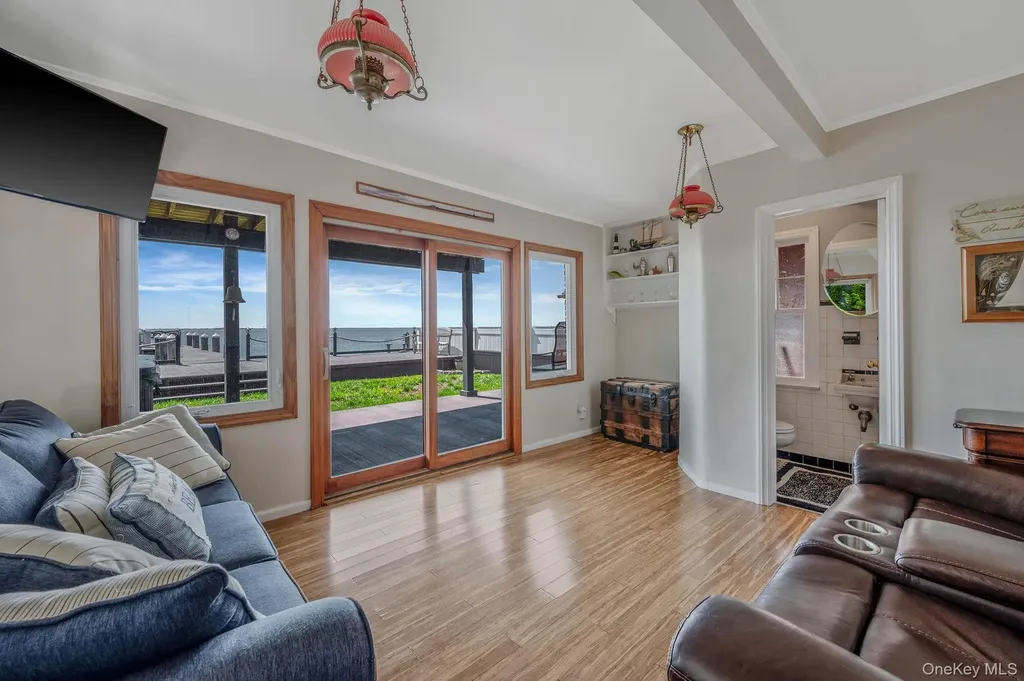 87 E Shore Drive Babylon NY 11702