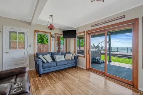 87 E Shore Drive Babylon NY 11702