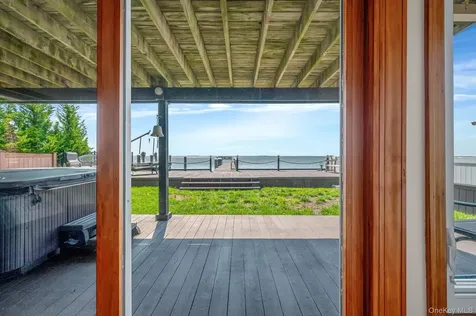 87 E Shore Drive Babylon NY 11702