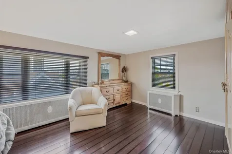 87 E Shore Drive Babylon NY 11702