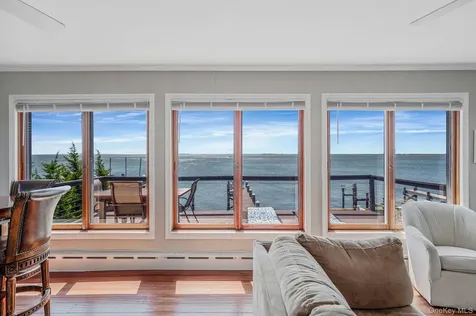 87 E Shore Drive Babylon NY 11702