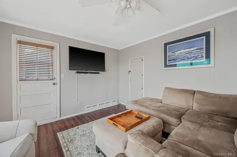 87 E Shore Drive Babylon NY 11702