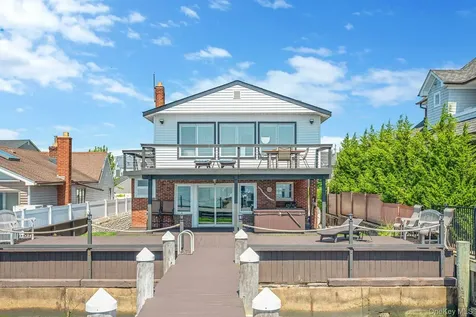 87 E Shore Drive Babylon NY 11702