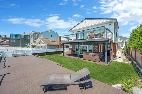 87 E Shore Drive Babylon NY 11702