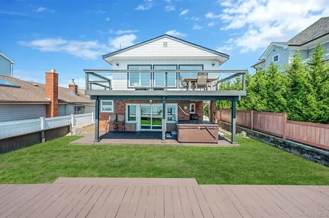 87 E Shore Drive Babylon NY 11702