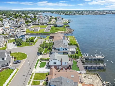 87 E Shore Drive Babylon NY 11702