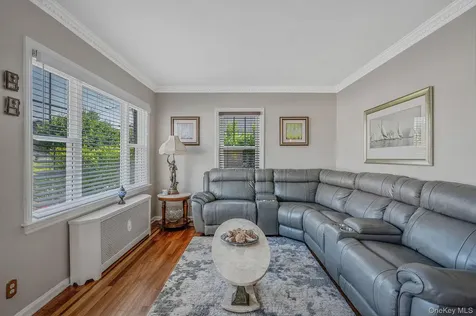 87 E Shore Drive Babylon NY 11702