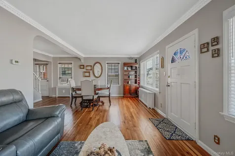 87 E Shore Drive Babylon NY 11702