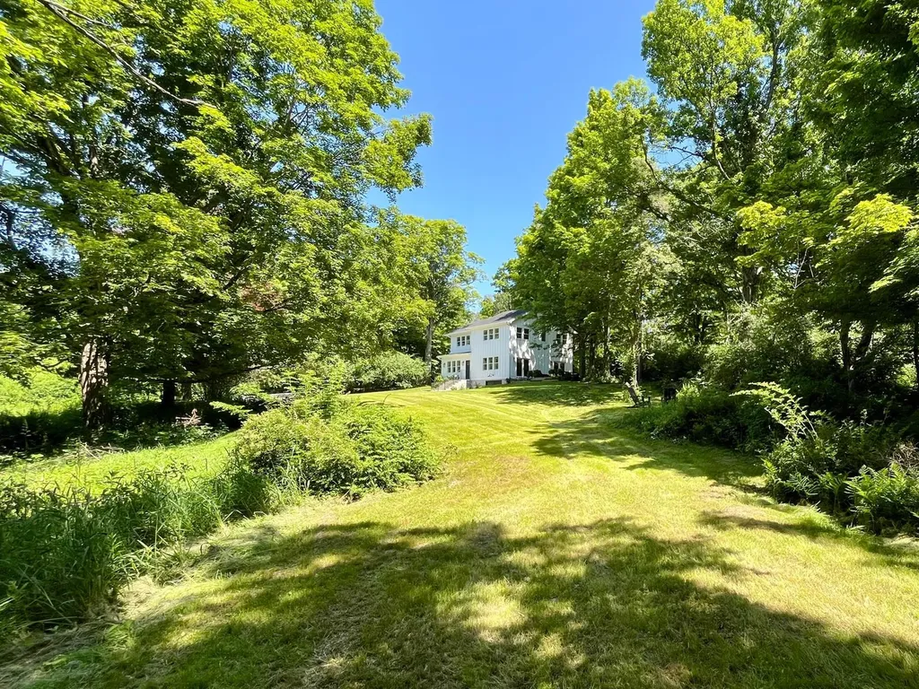 44 Mitchell Lane Red Hook NY 12571