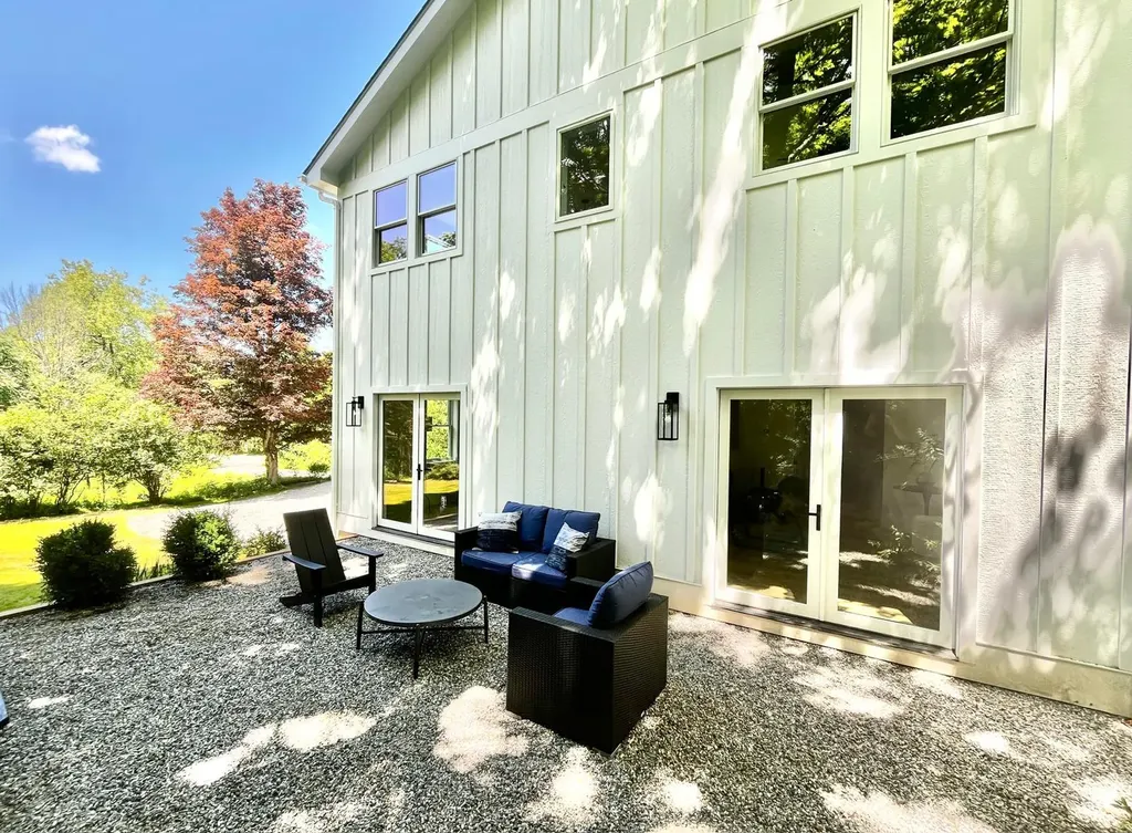 44 Mitchell Lane Red Hook NY 12571