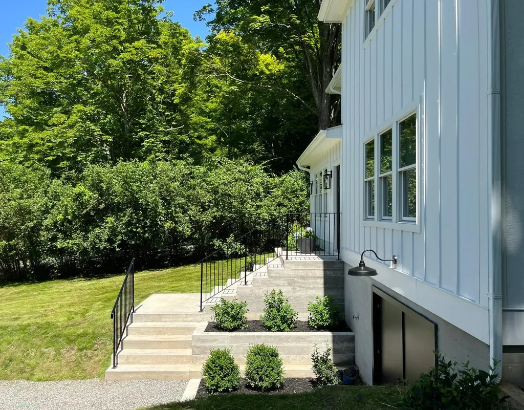 44 Mitchell Lane Red Hook NY 12571