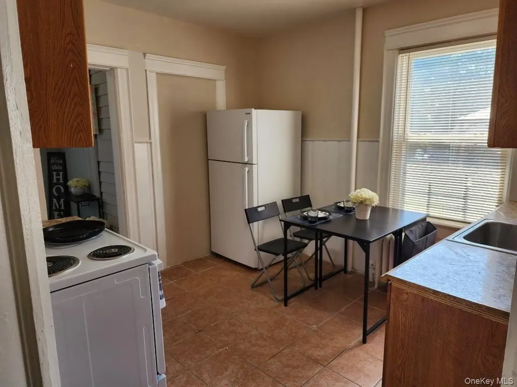 832 Calhoun Avenue Bronx NY 10465