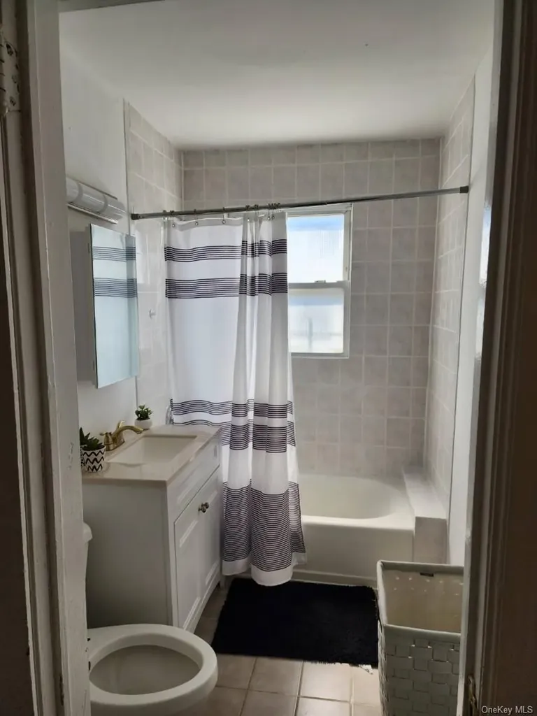 832 Calhoun Avenue Bronx NY 10465
