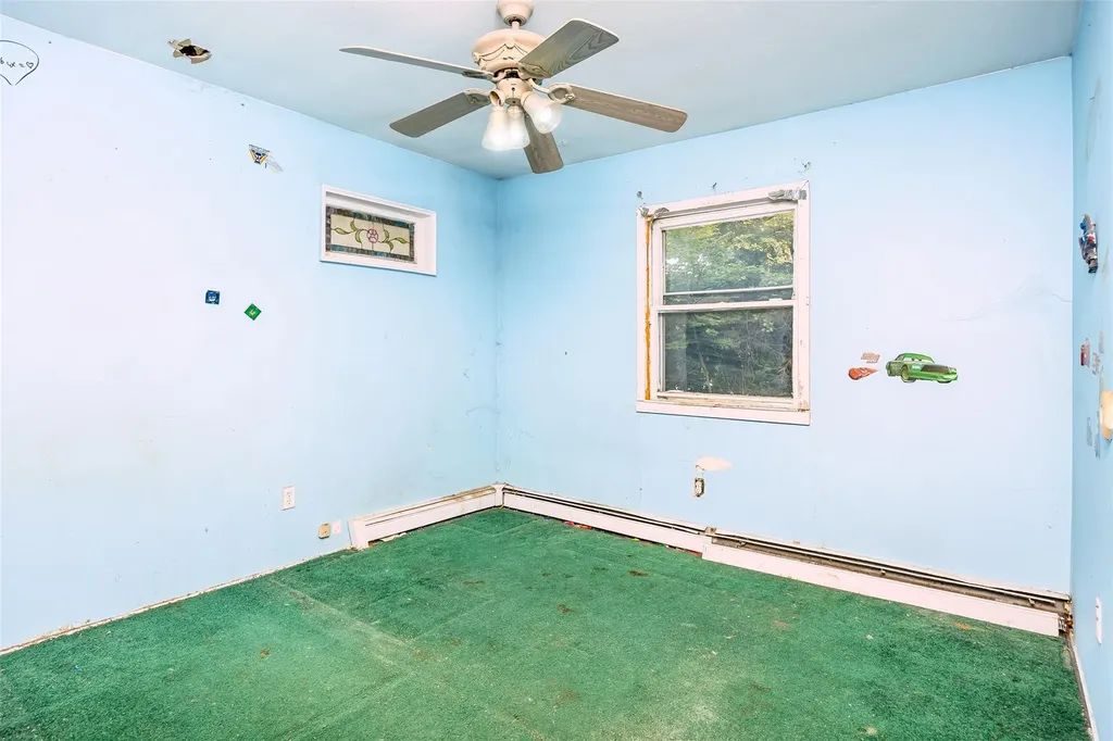 509 Hampton Avenue Bellport NY 11713