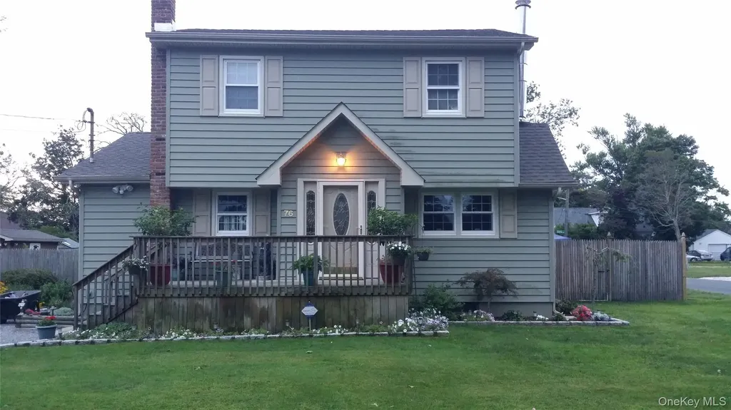 76 Gooseberry Road Mastic Beach NY 11951