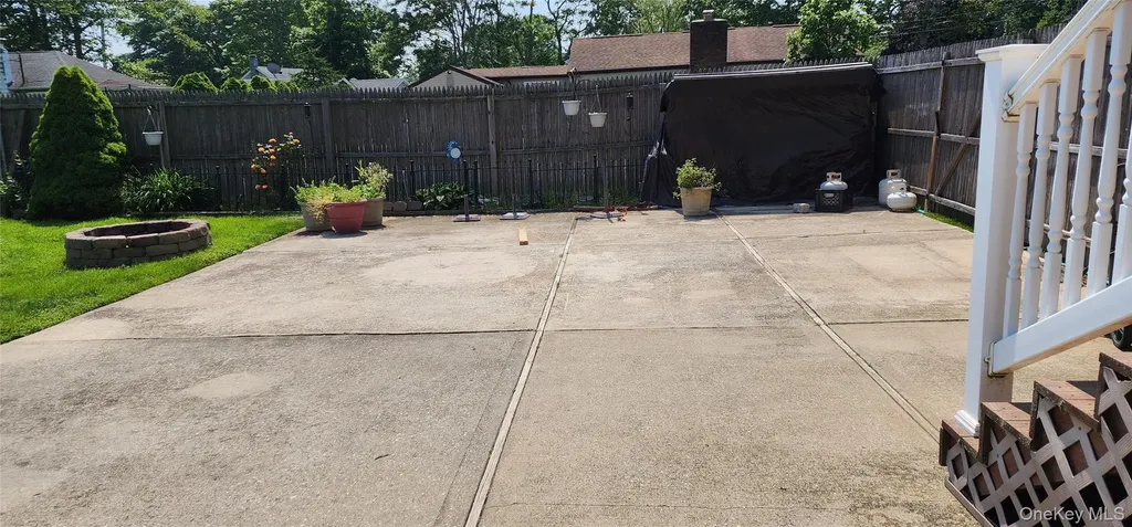 76 Gooseberry Road Mastic Beach NY 11951