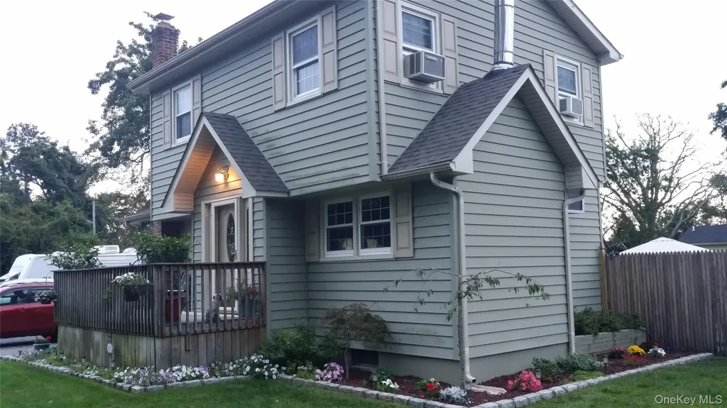 76 Gooseberry Road Mastic Beach NY 11951