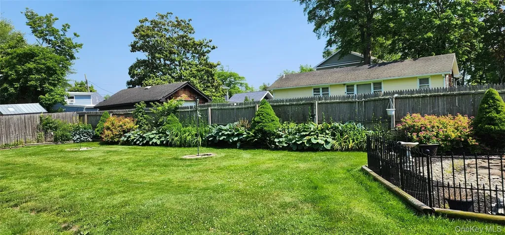 76 Gooseberry Road Mastic Beach NY 11951