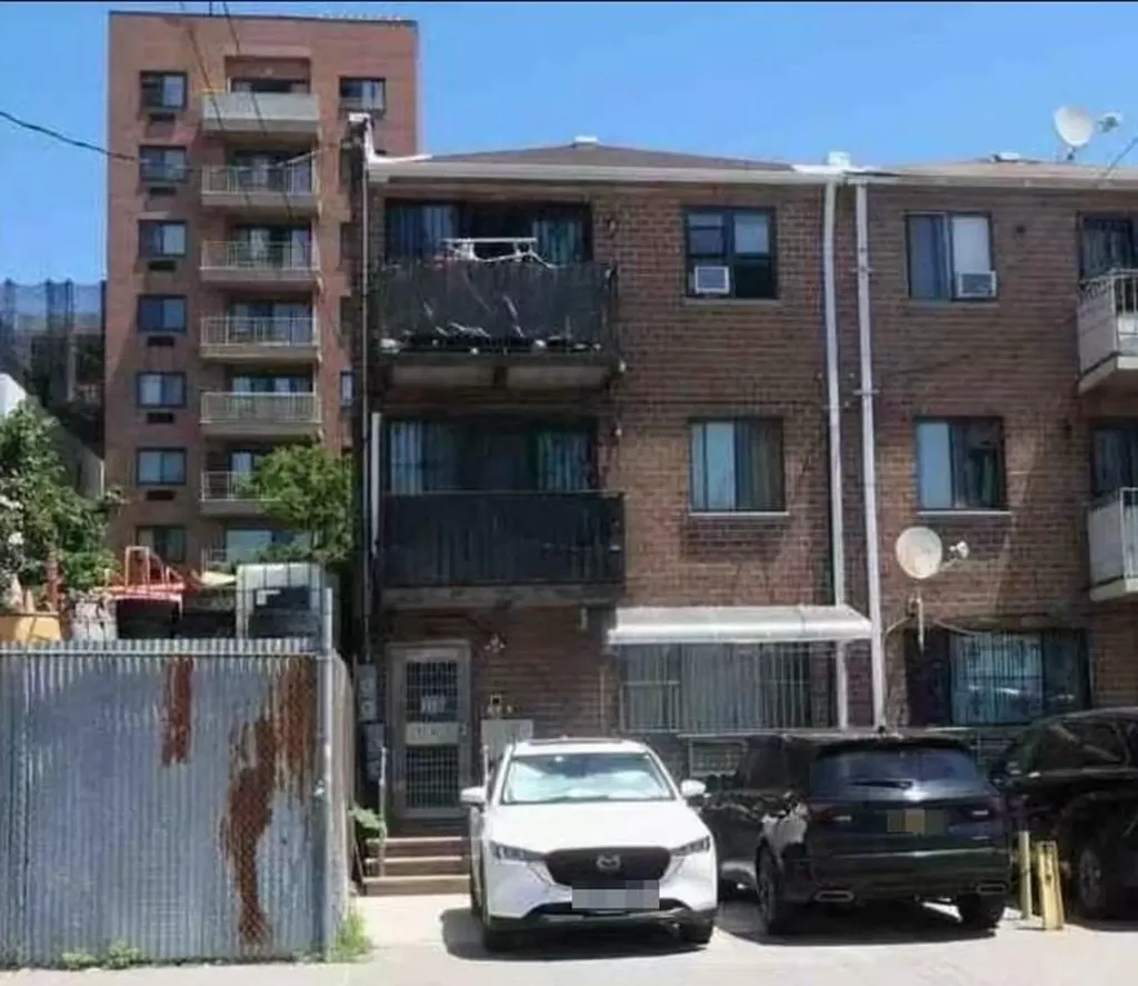 31-41 Linden Place Flushing NY 11354