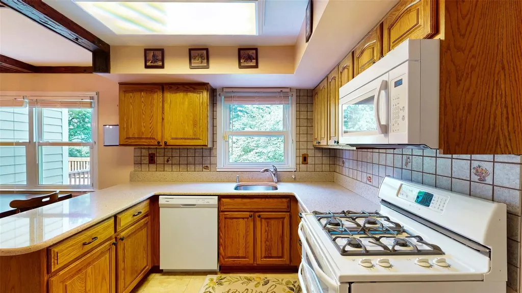 109 Lester Drive Tappan NY 10983