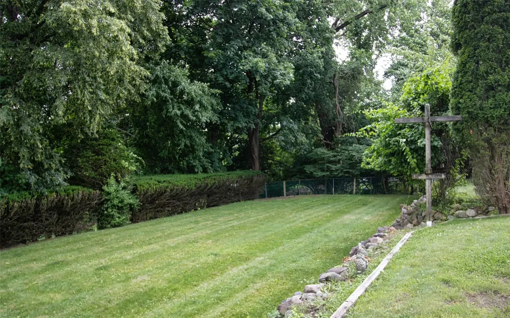 109 Lester Drive Tappan NY 10983