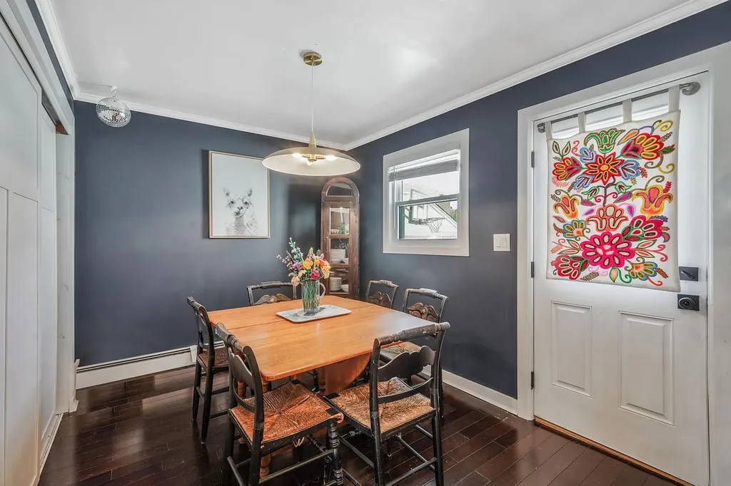 902 Sunrise Avenue Bellmore NY 11710