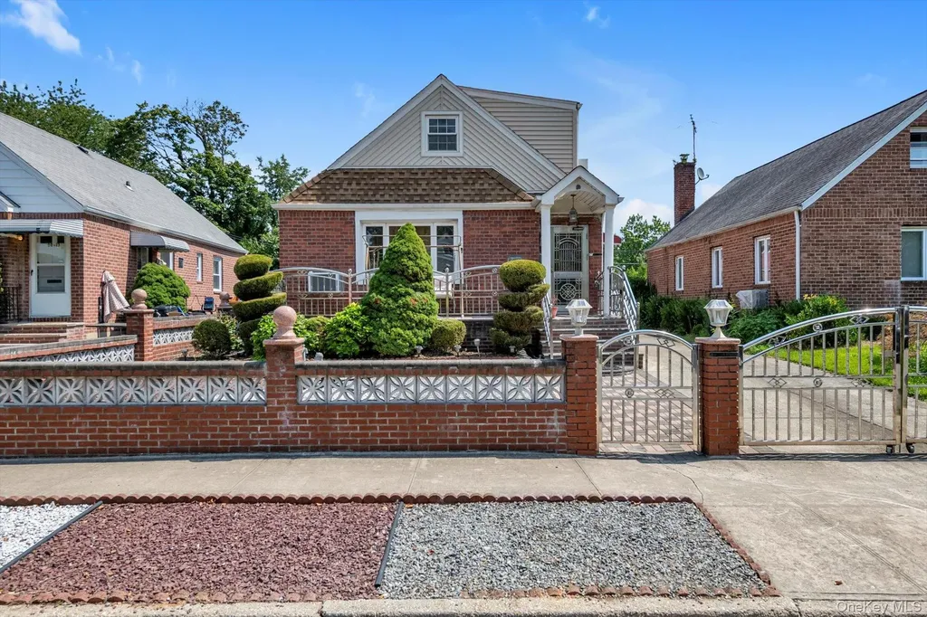 8017 252nd Street Bellerose NY 11426