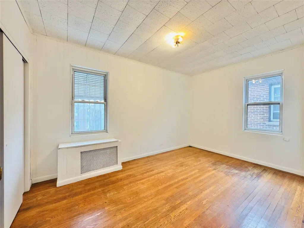 1817 Lurting Avenue Bronx NY 10461
