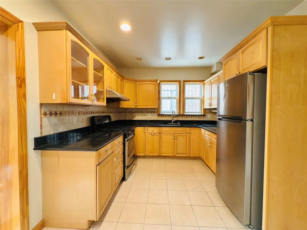 1817 Lurting Avenue Bronx NY 10461