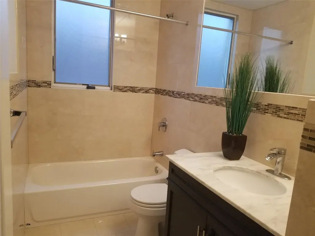 45-44 E 189 Street Flushing NY 11358