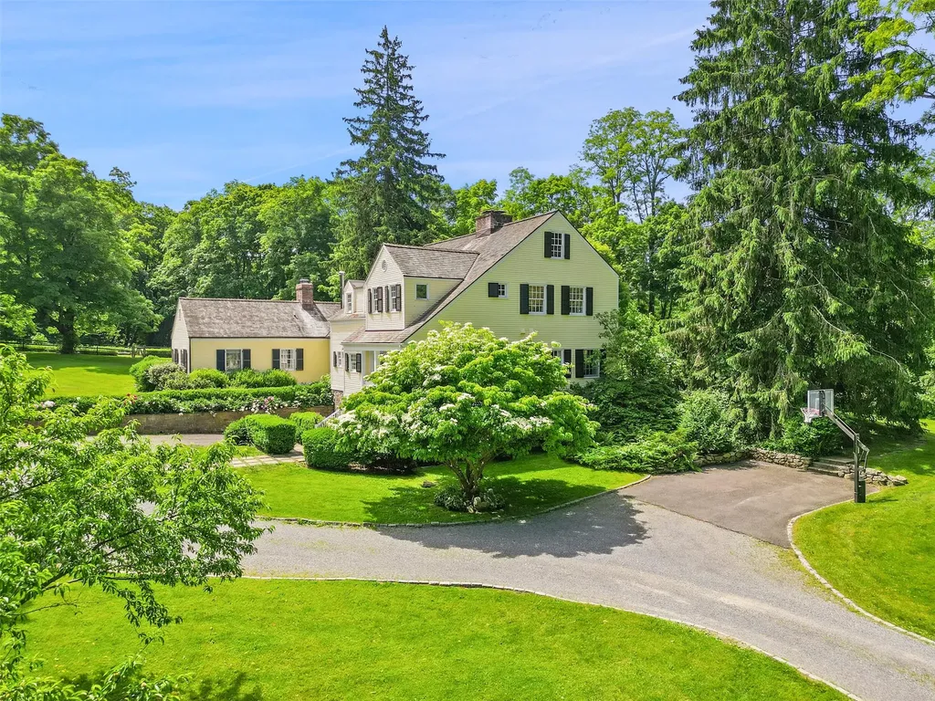 1 Twin Lakes Drive Bedford NY 10506