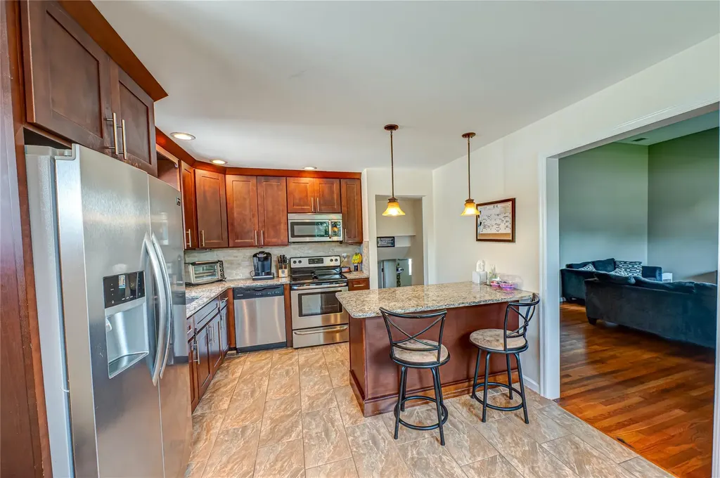 17 Abbott Street West Babylon NY 11704