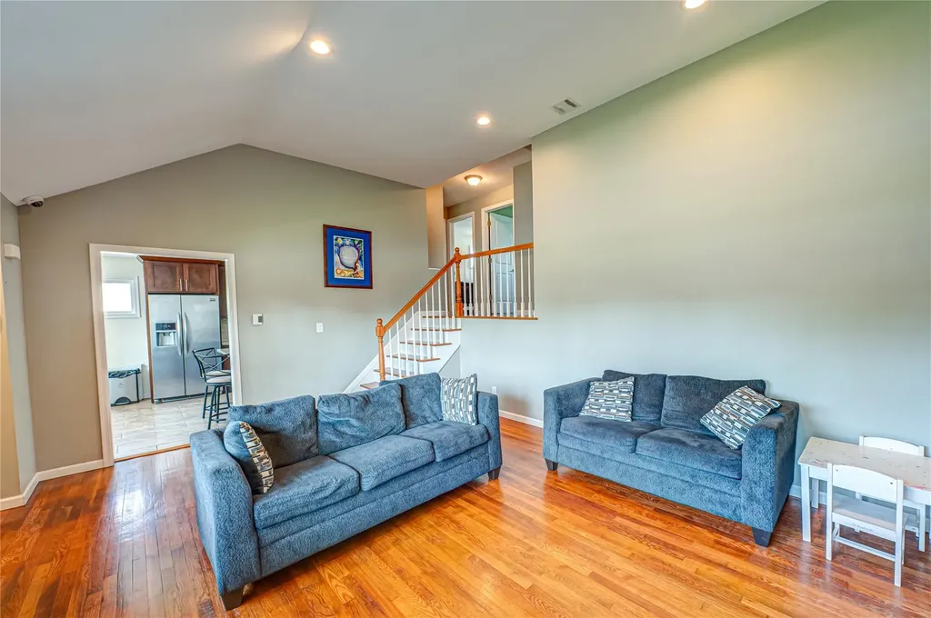 17 Abbott Street West Babylon NY 11704