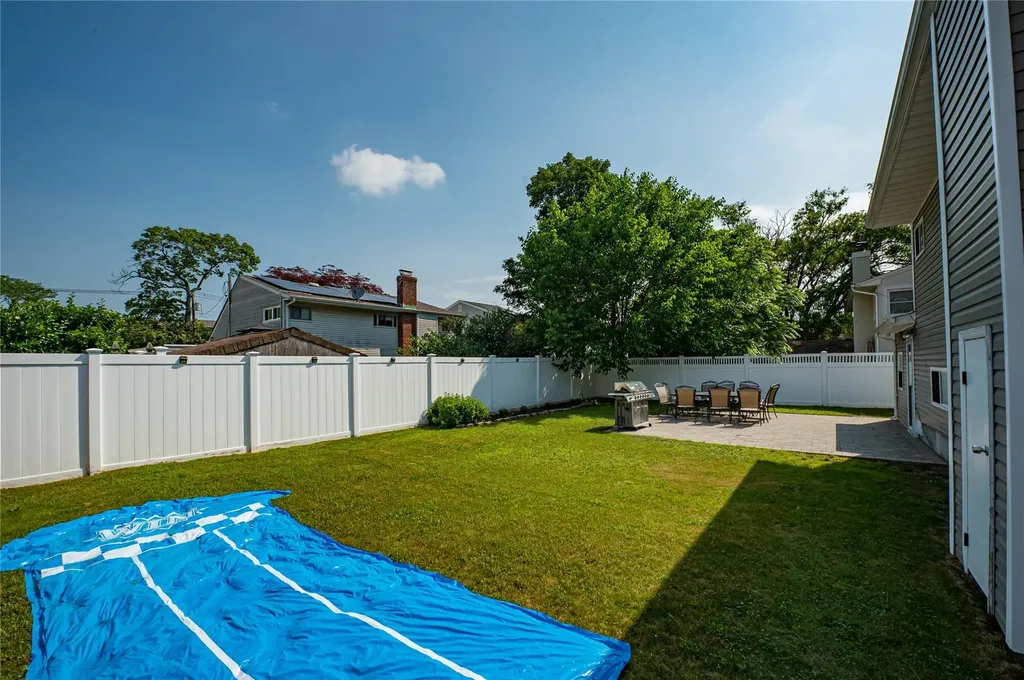17 Abbott Street West Babylon NY 11704