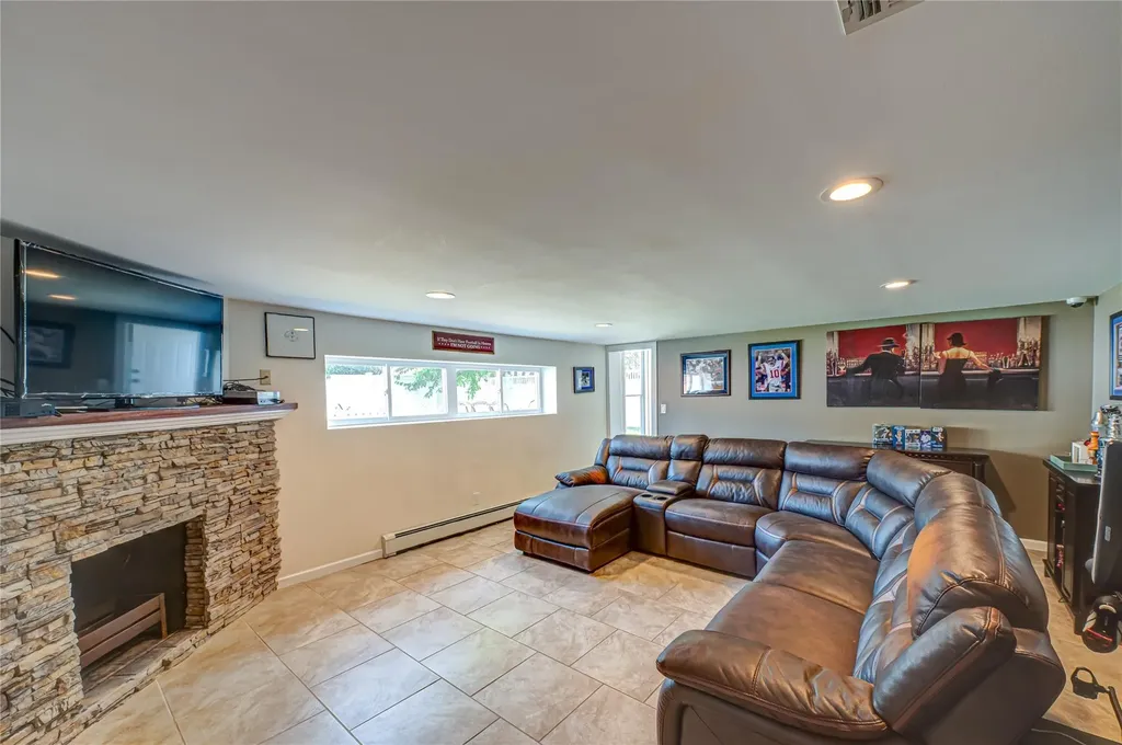 17 Abbott Street West Babylon NY 11704