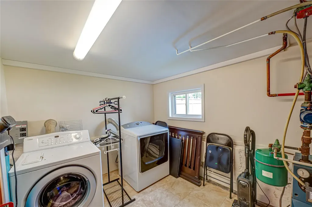 17 Abbott Street West Babylon NY 11704