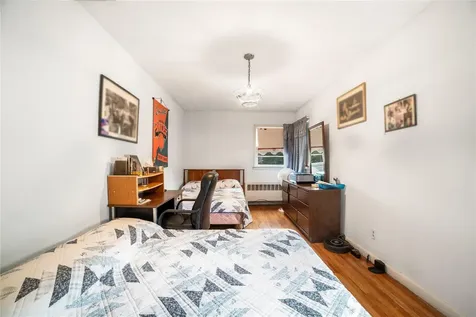 7636 250th Street Bellerose NY 11426