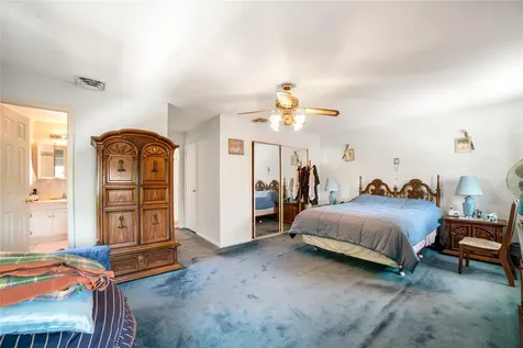 7636 250th Street Bellerose NY 11426