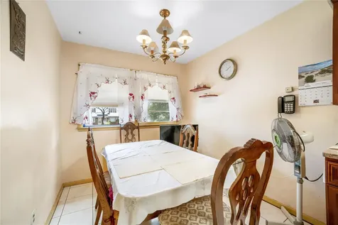 7636 250th Street Bellerose NY 11426