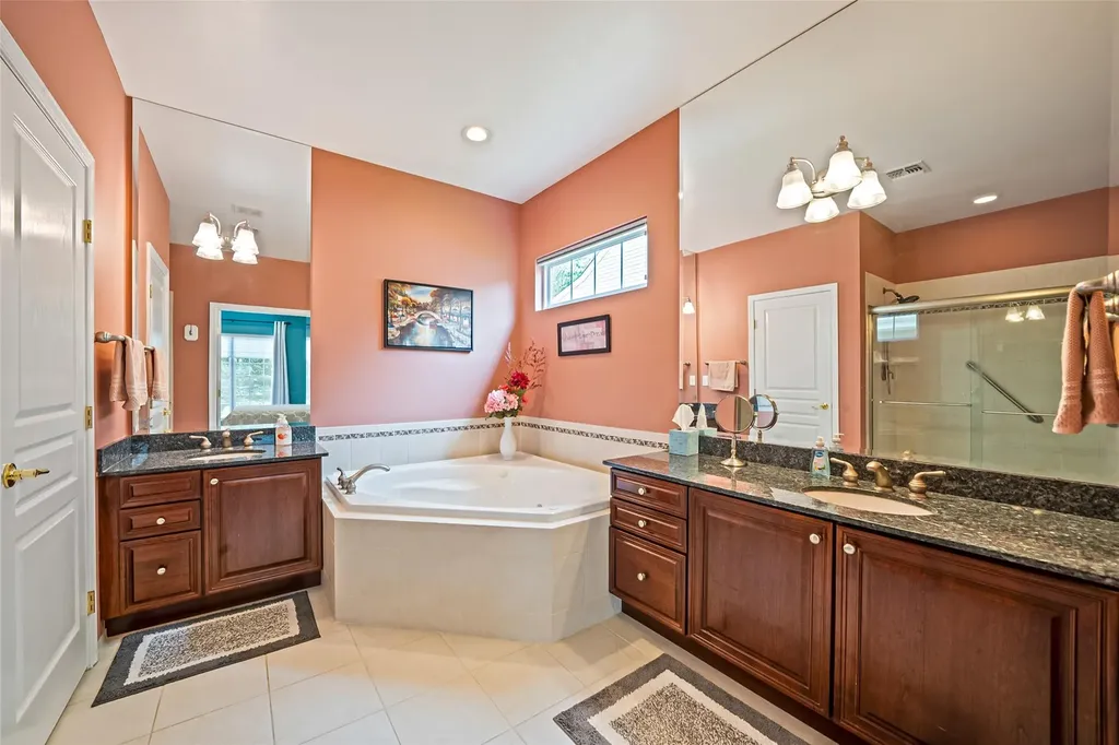 44 Louden Loop Mount Sinai NY 11766