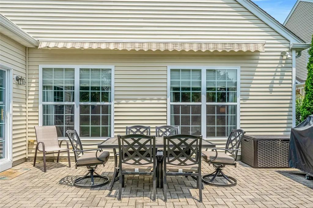 44 Louden Loop Mount Sinai NY 11766