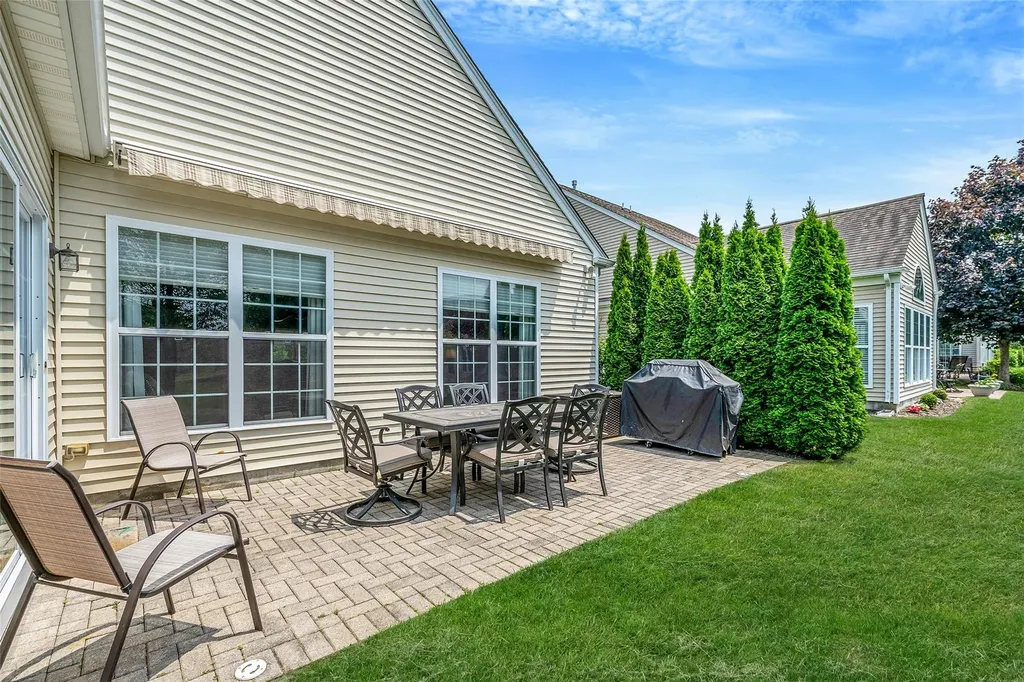 44 Louden Loop Mount Sinai NY 11766