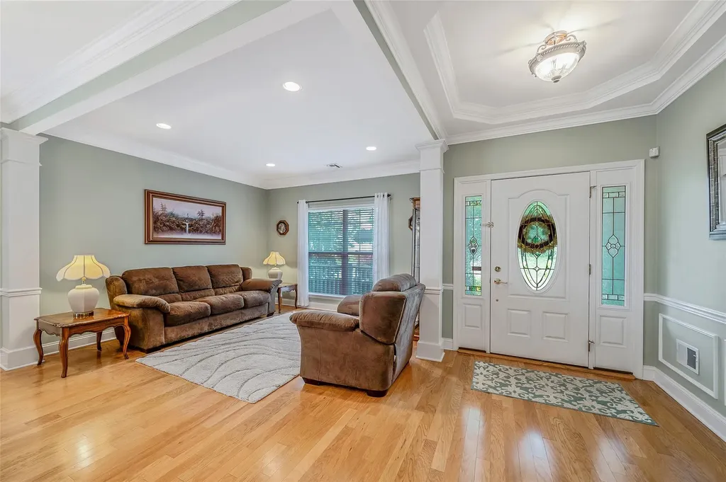44 Louden Loop Mount Sinai NY 11766