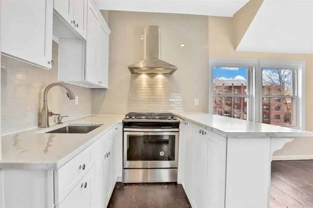 2 Tioronda Avenue Beacon NY 12508
