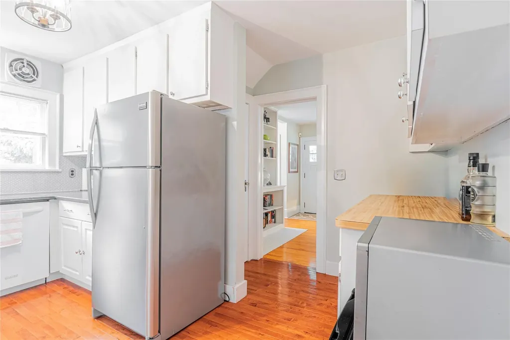 16 Beechwood Park Poughkeepsie NY 12601