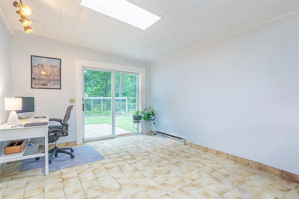 16 Beechwood Park Poughkeepsie NY 12601