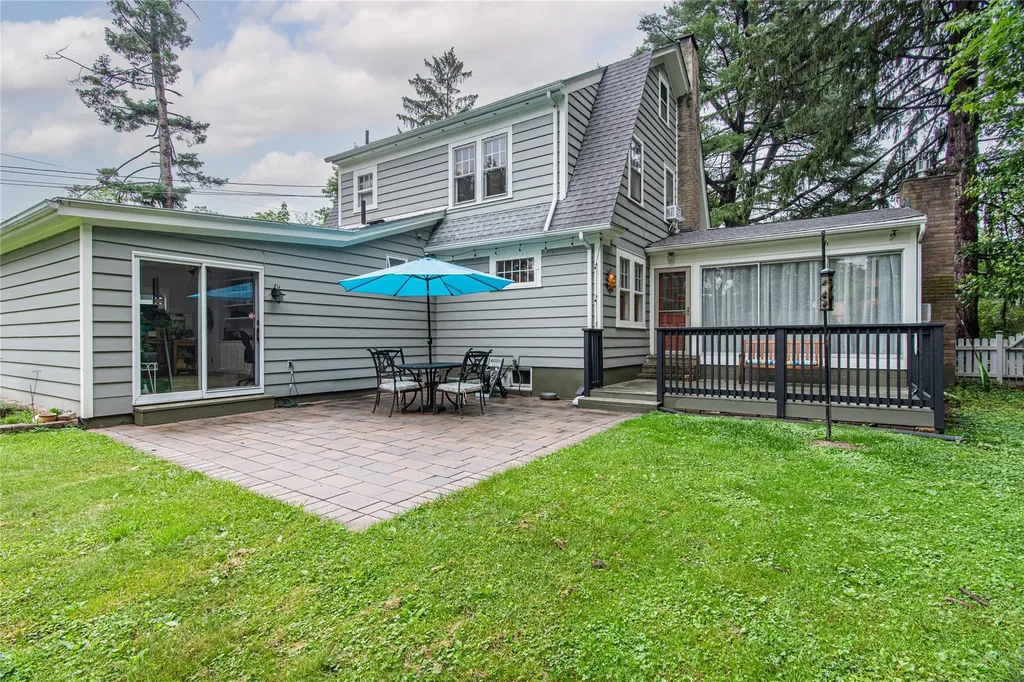 16 Beechwood Park Poughkeepsie NY 12601