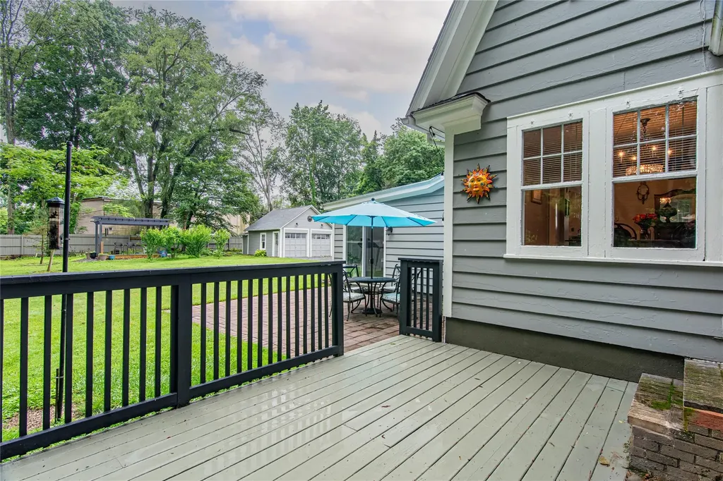 16 Beechwood Park Poughkeepsie NY 12601