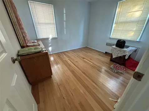 14 Heather Lane Plainview NY 11803