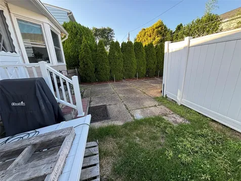 14 Heather Lane Plainview NY 11803